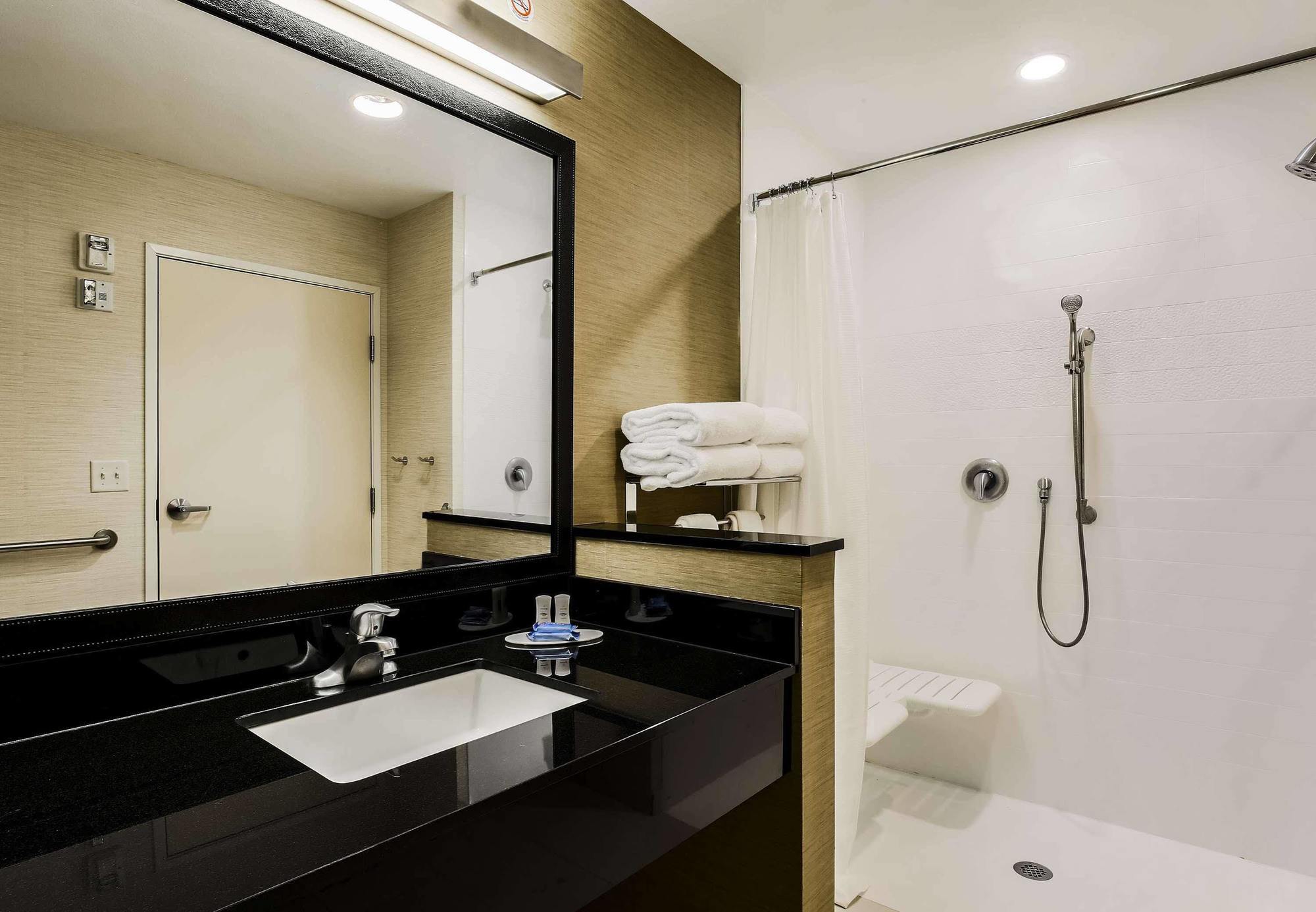 Fairfield Inn & Suites By Marriott פקוס מראה חיצוני תמונה